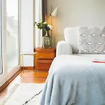 Luxury Apart' Center With Terrace 아파트